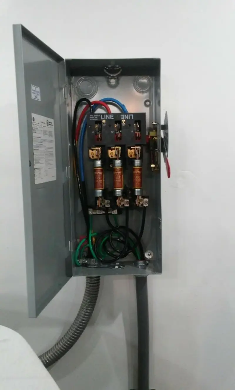 Three-phase disconnect switch installed for Smoke Detector Installation in Palisades Park